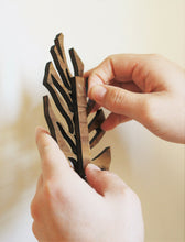 Load image into Gallery viewer, Wholesale Partner: Treleaf - Monstrella - Wall Mounted