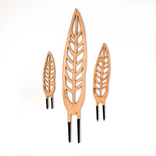 Load image into Gallery viewer, Wholesale Partner: Treleaf - Anthrulla - Plant trellis inspired by the Queen Anthurium