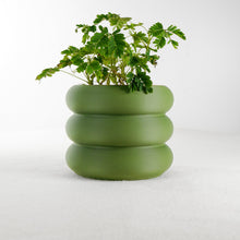 Load image into Gallery viewer, Wholesale Partner: Rosebud HomeGoods - Bubble Planter/ Donut Planter with Drainage