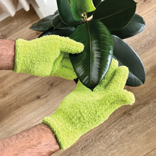 Load image into Gallery viewer, Microfiber Gloves for Leaf Shine &amp; Pest Spray Application
