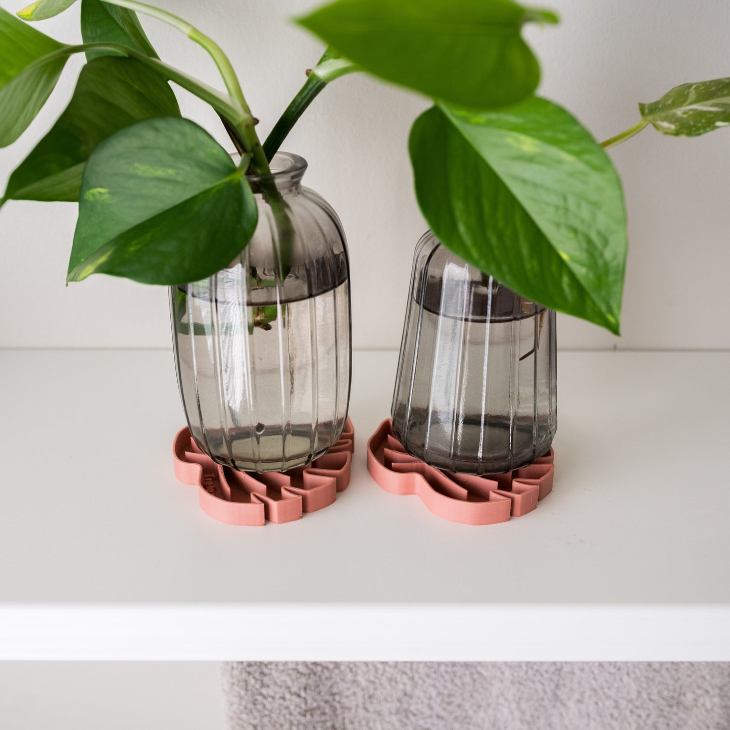 Wholesale Partner: Treleaf - Tera Sausr - Leaf-shaped Pot Saucer - Drip tray for houseplants - Humidity tray