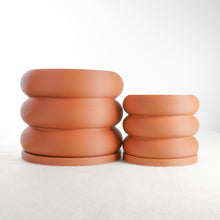 Load image into Gallery viewer, Wholesale Partner: Rosebud HomeGoods - Bubble Planter/ Donut Planter with Drainage
