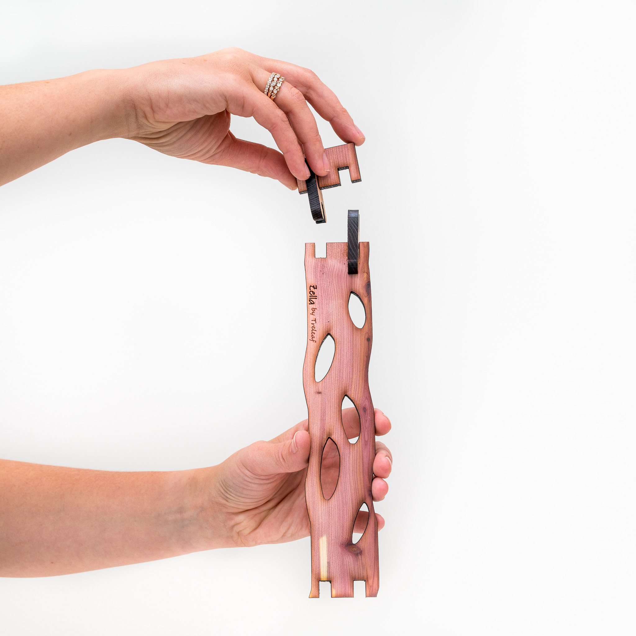 Wholesale Partner: Treleaf - Zella - Wooden Extendable Plant